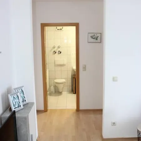Apartment Mit Balkon