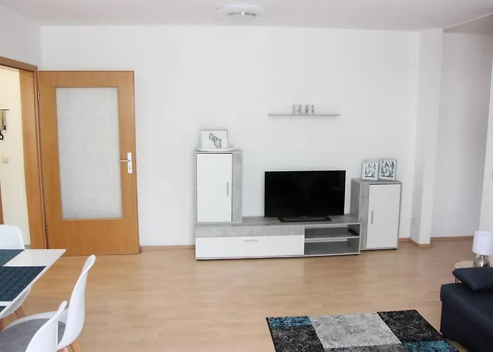 Appartement Mit Balkon *