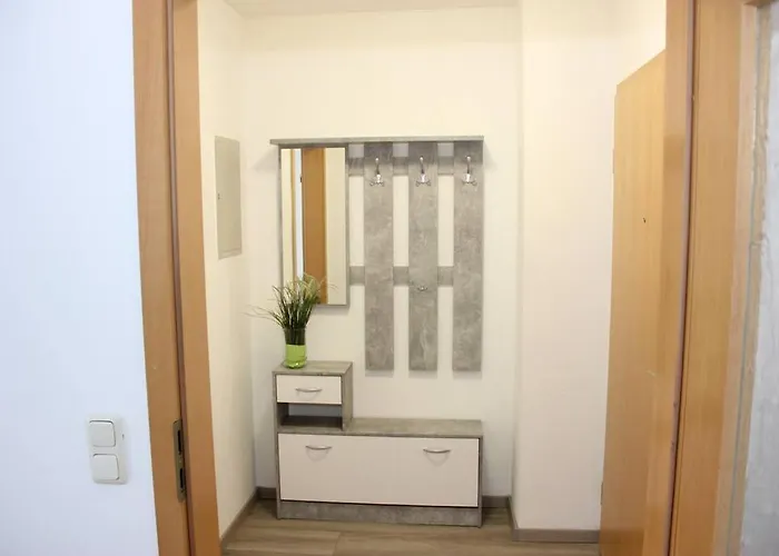 Appartement Mit Balkon *